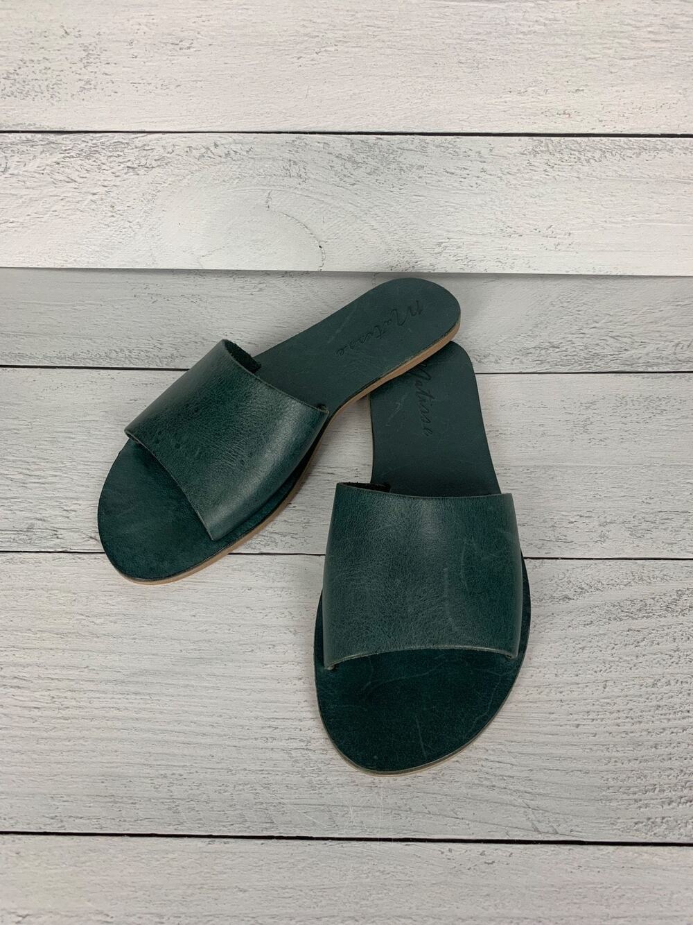 MATISSE Diego Anthropologie Women’s Size 9 Green Leather Slides Sandals Shoes